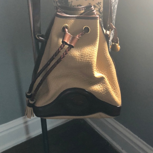 Vintage Dooney & Bourke | vintage Bucket bag - Picture 5 of 10